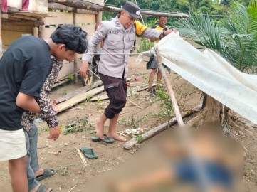 Diduga Sakit Paru-Paru, Dadang Tewas Tergeletak Dikebun