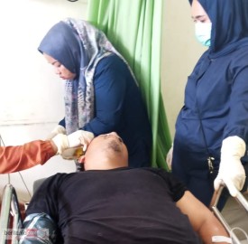 Pencuri Sawit Kepergok, Nekat Tabrak Manager Kebun PT Lonsum Di Muratara 