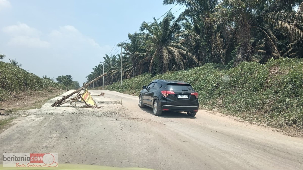 Pelaksana Tak Profesional, Proyek CSR Belasan Miliyar di Jalan Simpang Raja Kacau Balau 