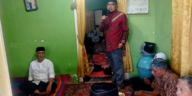 Rustam Effendi Hadiri Pengajian Dasa Wisma, Jemaah Doakan Linggau Juara