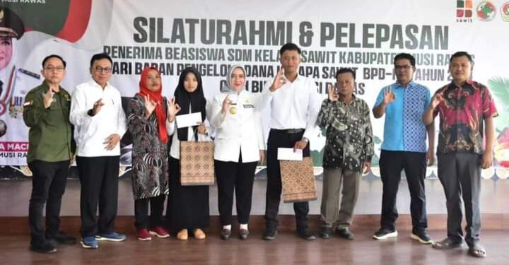 Ratna Machmud Lepas Siswa Penerima Beasiswa SDM Kepala Sawit