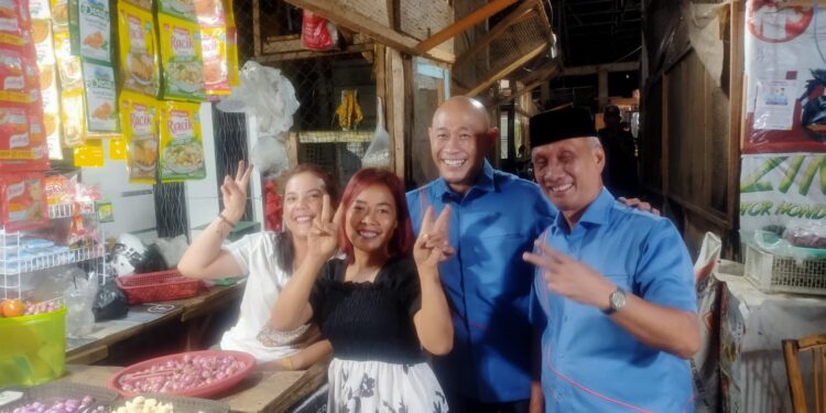 Botak Peci Blusukan ke Pasar Satelit, Pedagang : Yoppy Rustam Lebih Elegan