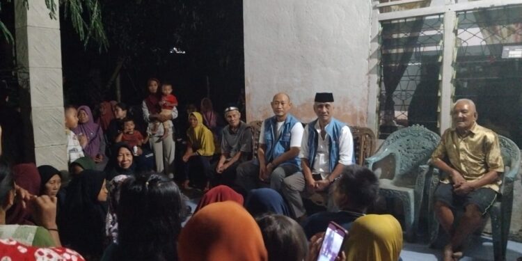 Yoppy-Rustam Blusukan ke Taba Baru, Dengarkan Keluh Kesah Masyarakat