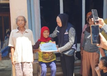 20 Rumah di Linggau Dihantam Puting Beliung, Nasdem Kembali Turun Berikan Bantuan