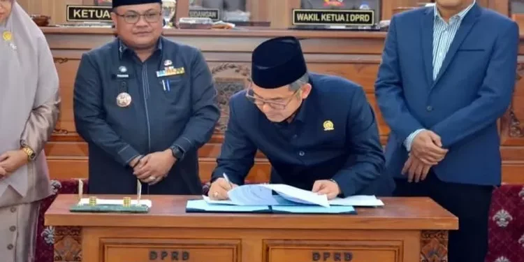 DPRD Lubuk Linggau Tetapkan Propemperda 2025