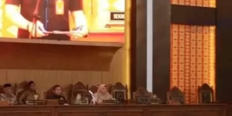 DPRD Lubuk Linggau Gelar Paripurna Pendangan Umum Terhadap LKPJ 2024