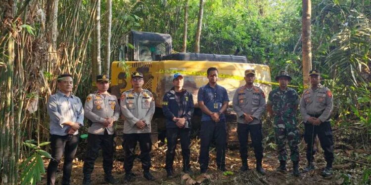 Polisi Sita Ekskavator Tambang Emas Ilegal Di Muratara
