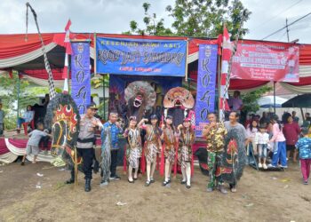 Warga RT 07 Watervang Cetak Sejarah, Gelar Kudai Lumping Pertama di HUT RI ke-80 Kota Lubuklinggau