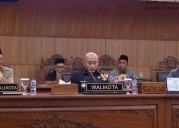 Jawaban Eksekutif Atas Pandangan Umum Fraksi Dewan Raperda Perubahan APBD 2025